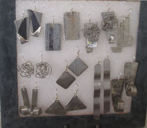 boucles d'oreilles en inox travaillés, diverses formes, faites main