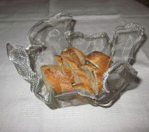 corbeille panière en voile d'acier inoxydable froissé